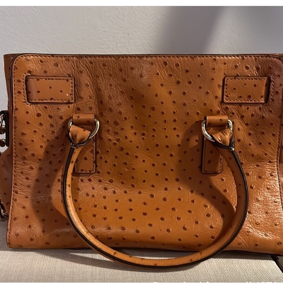 Michael Kors Ostrich Leather Bag with chain accessory shoulder strap - Picture 2 of 7